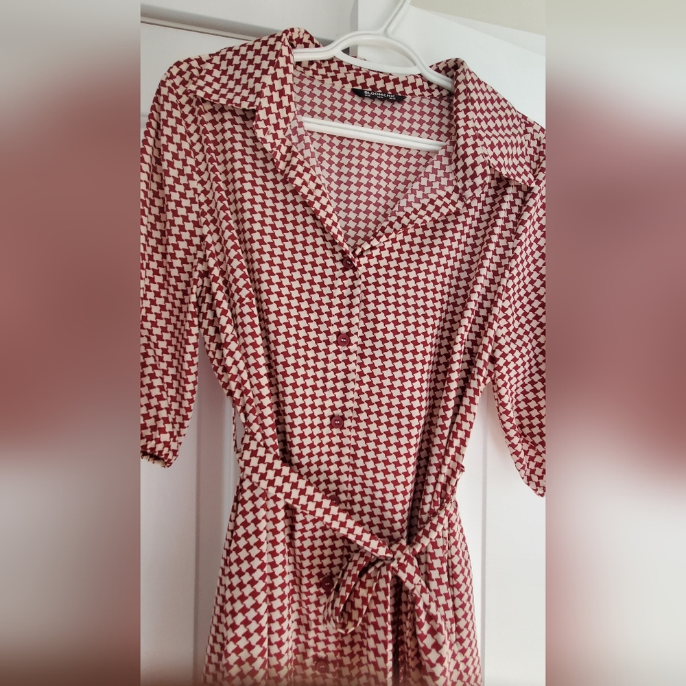 BloomChic Red and White Puff Sleeve Midi Dress - Picture 3 of 4